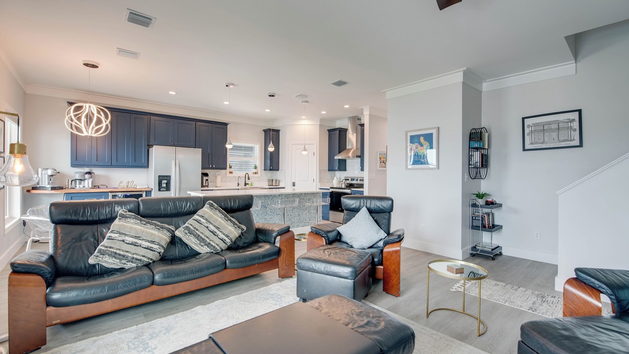Photo of Livingroom in Geiger Key