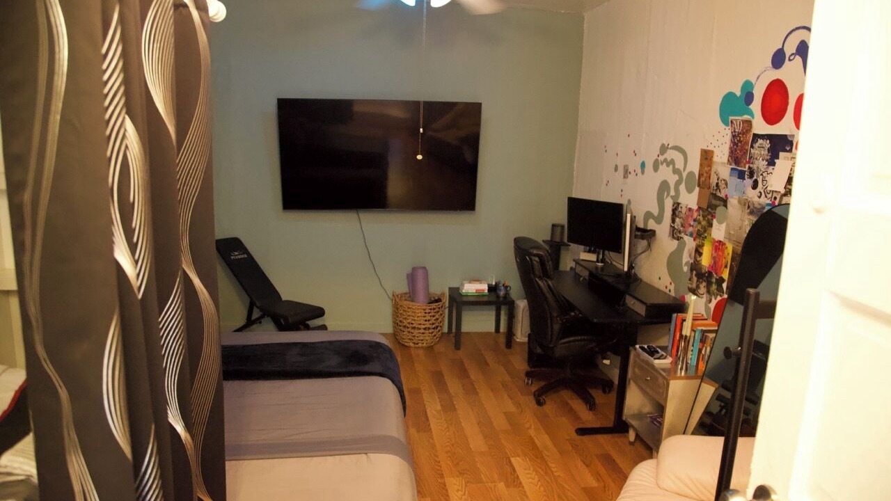 Photo of Bedroom in Surfside