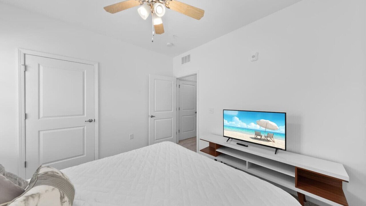 Photo of Bedroom in Orange Park