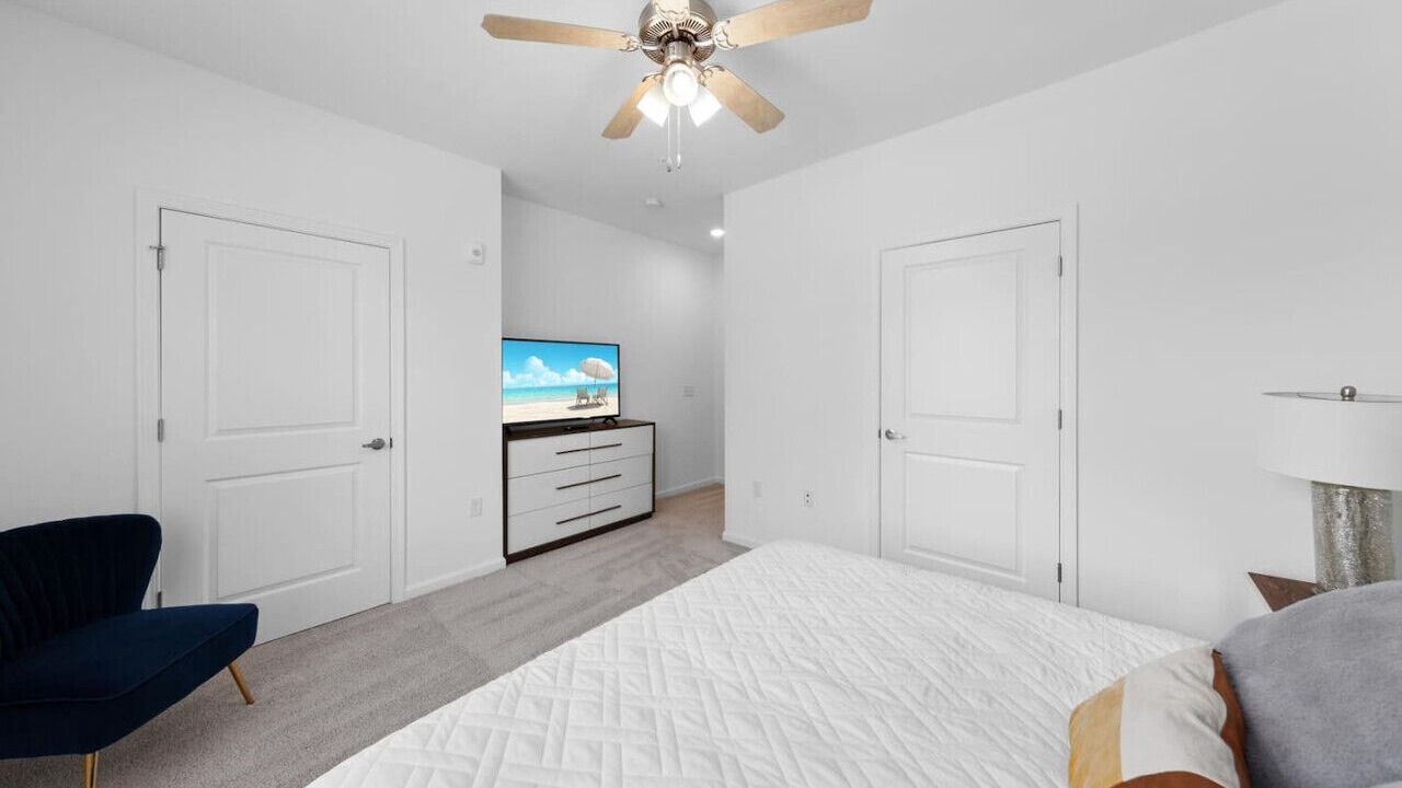Photo of Bedroom in Orange Park