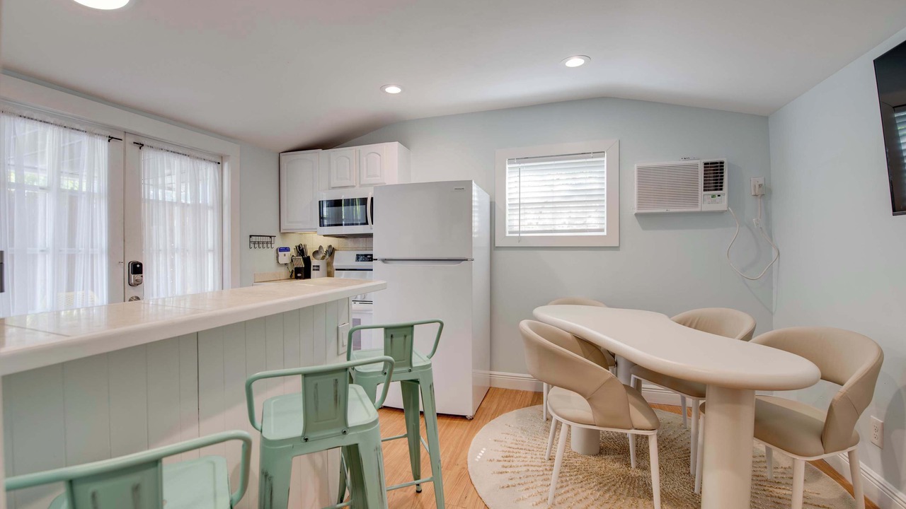 Photo of Bedroom in Bahama Village