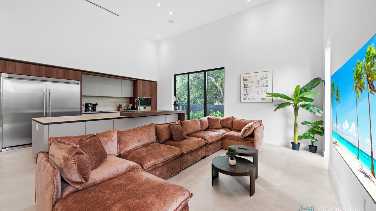 Photo of Livingroom in North Miami Beach