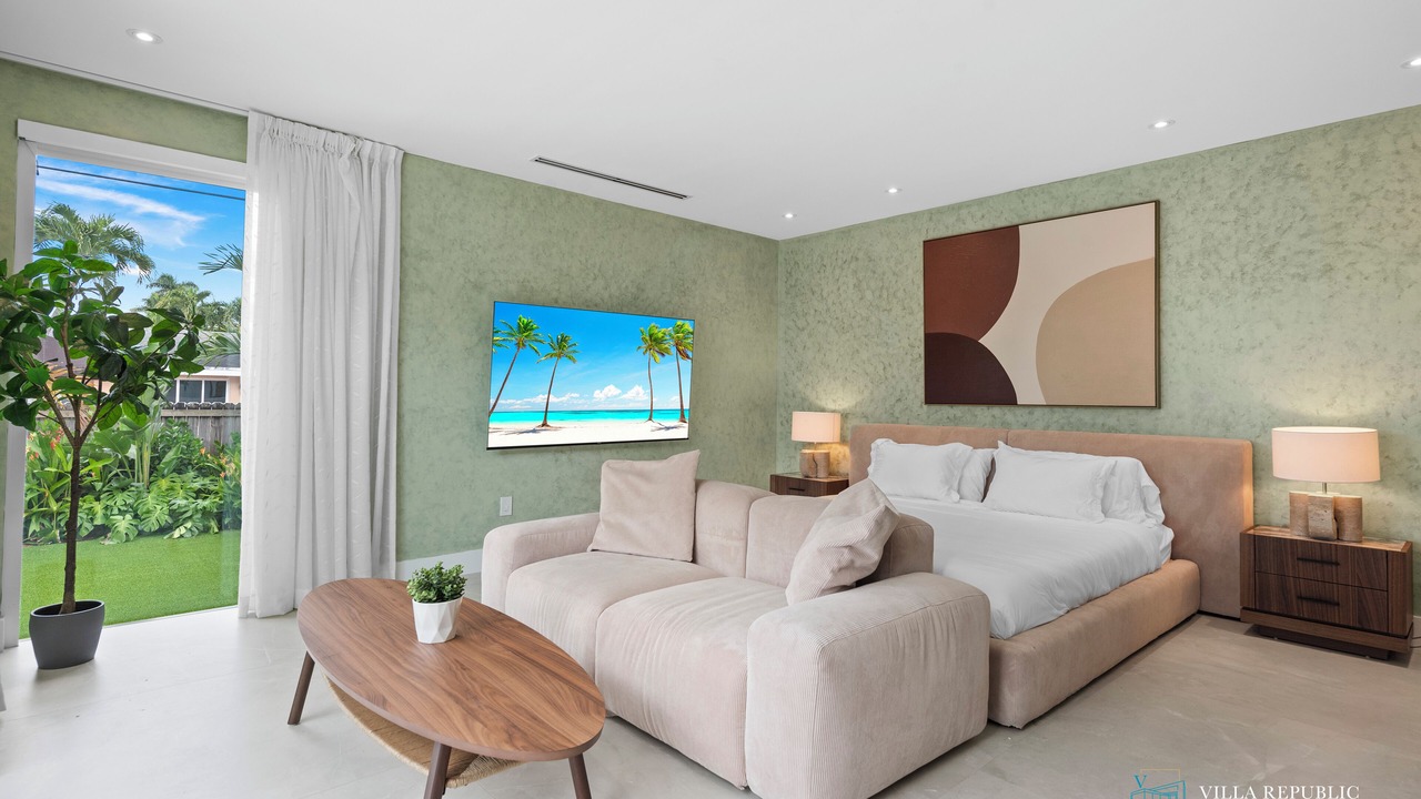 Photo of Livingroom in North Miami Beach