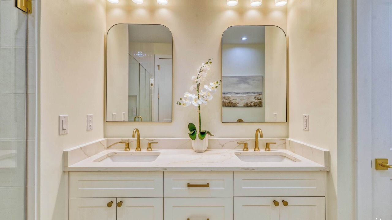 Photo of Bathroom in North Port