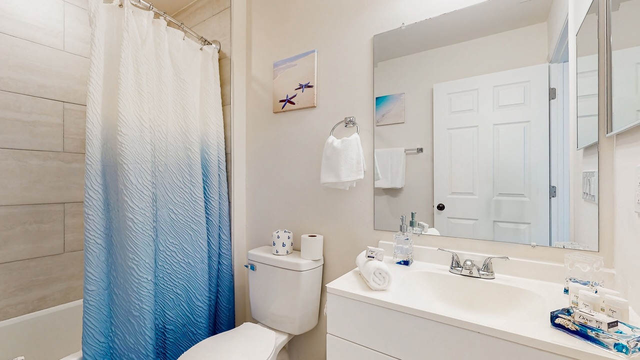 Photo of Bathroom in Diplomat