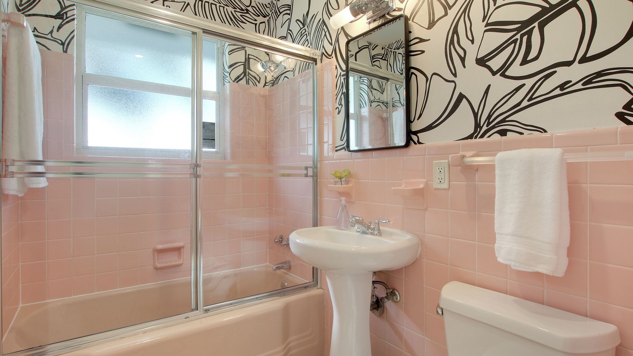 Photo of Bathroom in Inlet District