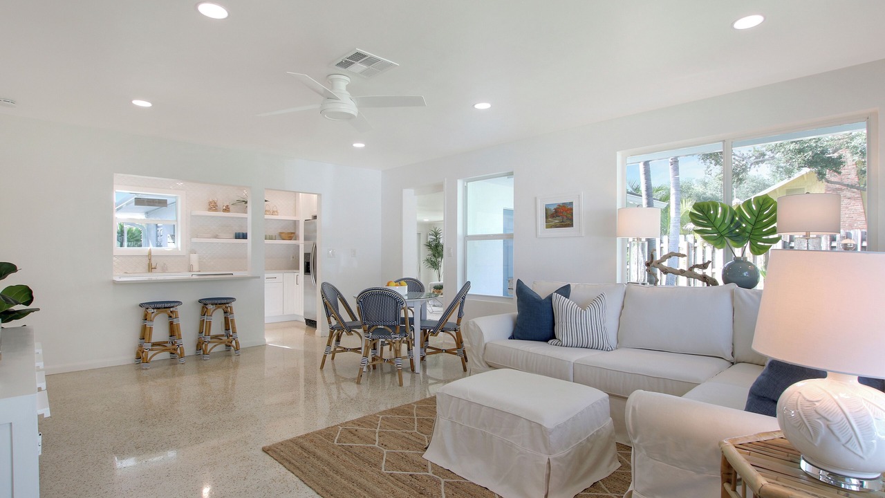 Photo of Livingroom in Inlet District
