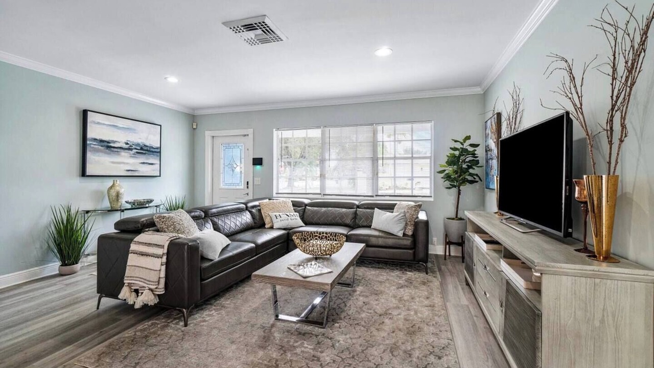 Photo of Livingroom in Old Northwood