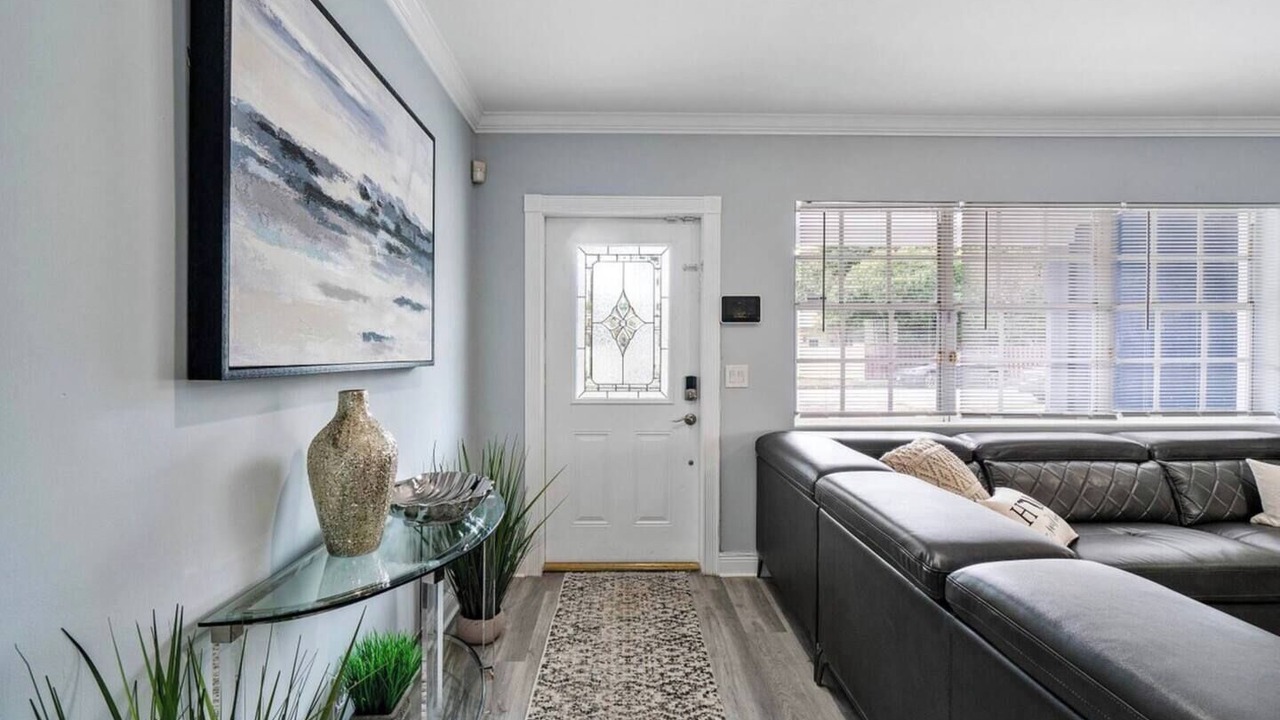 Photo of Livingroom in Old Northwood