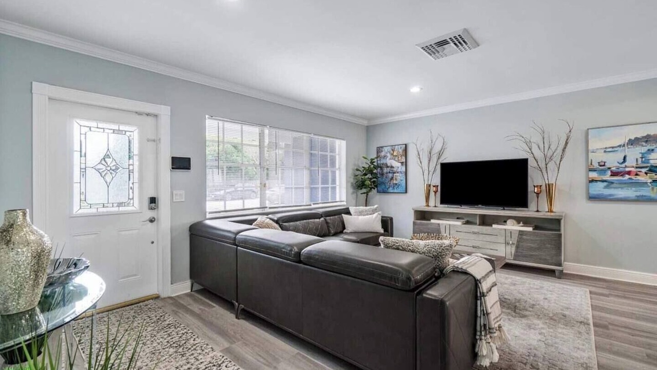 Photo of Livingroom in Old Northwood