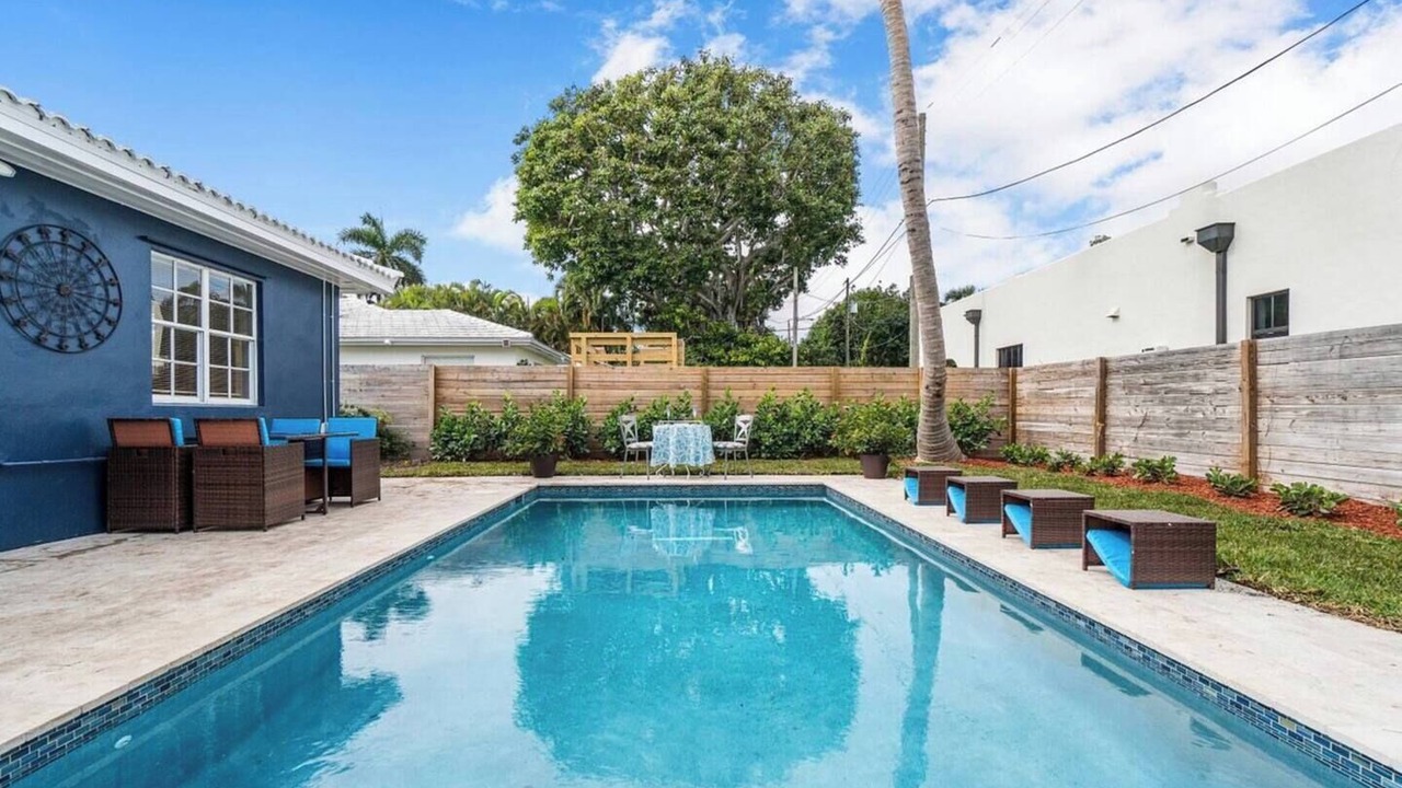 Photo of Outdoor in Old Northwood