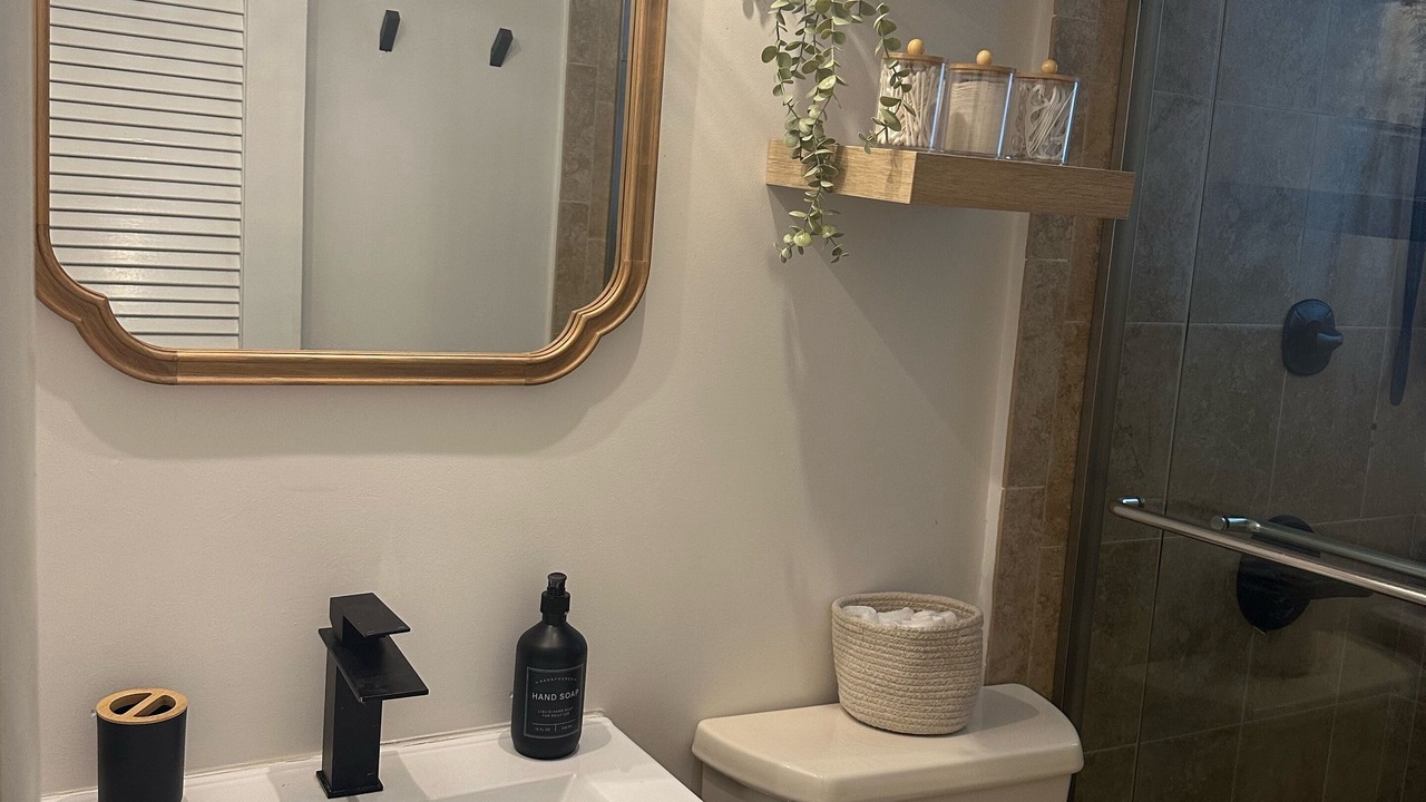 Photo of Bathroom in Coral Terrace