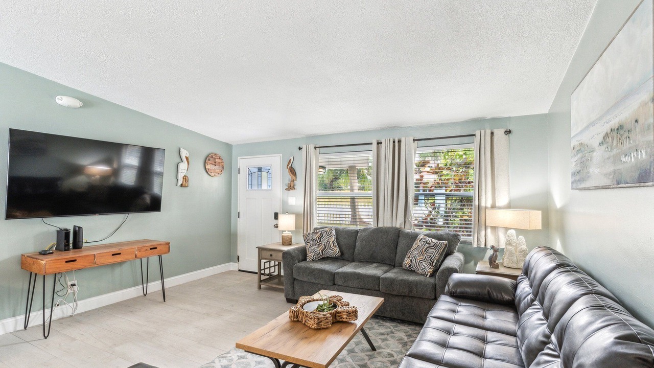 Photo of Livingroom in Anona