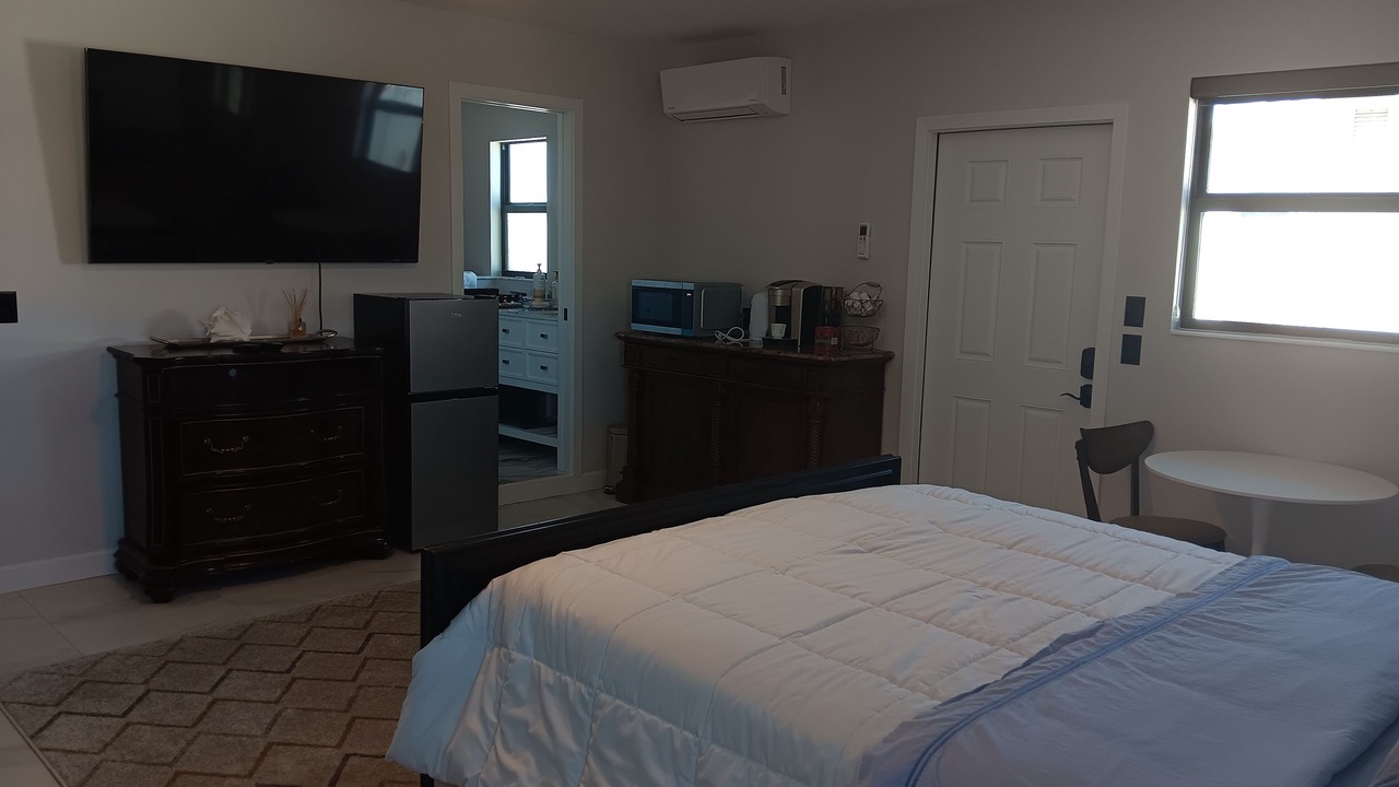 Photo of Bedroom in Venice Gardens