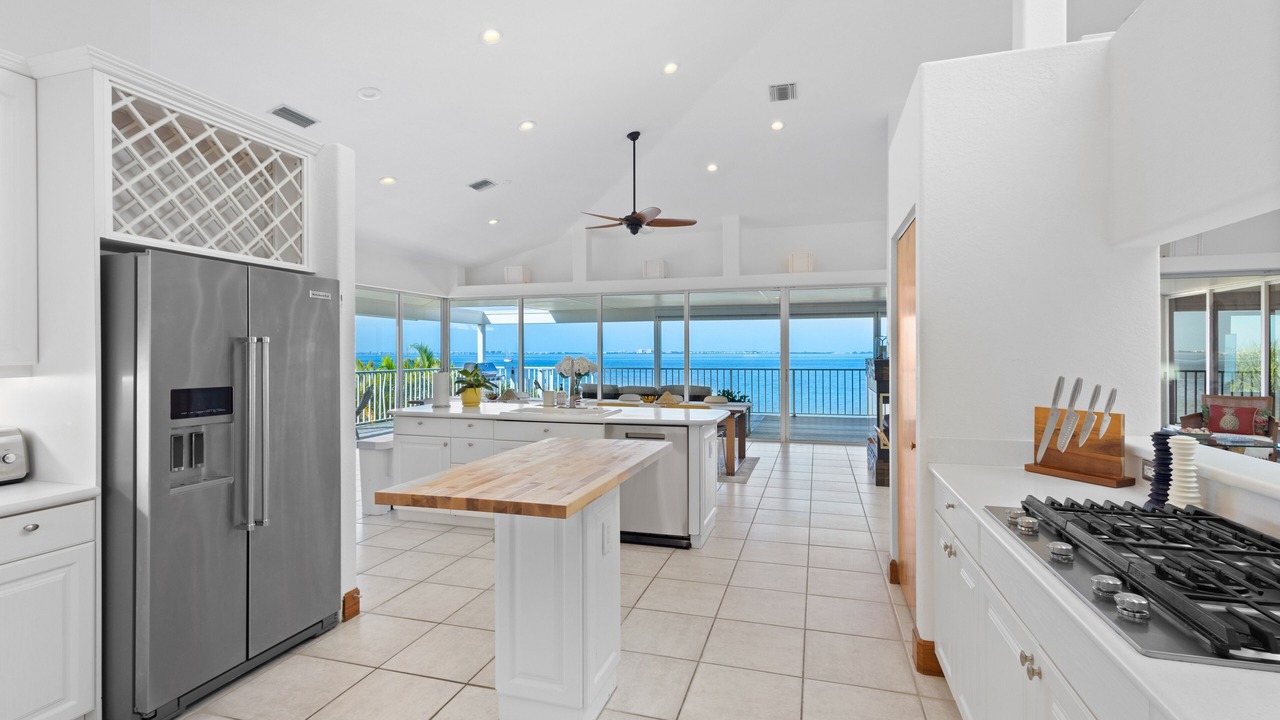 Photo of Kitchen in Bayshore Gardens