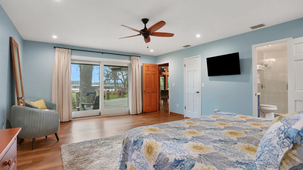 Photo of Bedroom in Fruit Cove