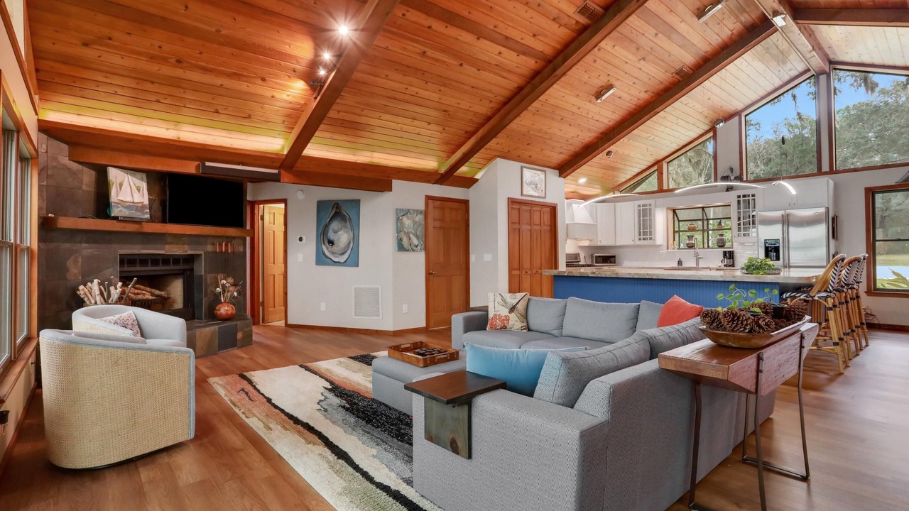 Photo of Livingroom in Fruit Cove
