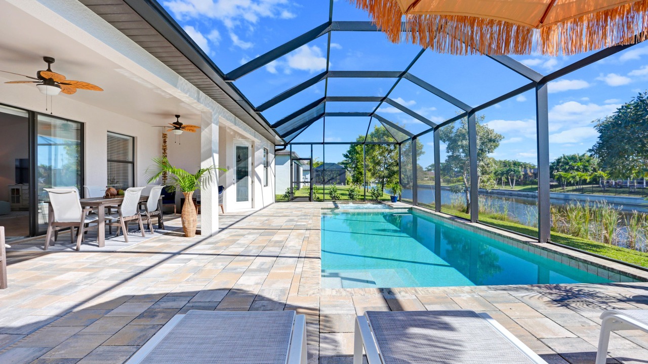 Photo of Outdoor in Pelican