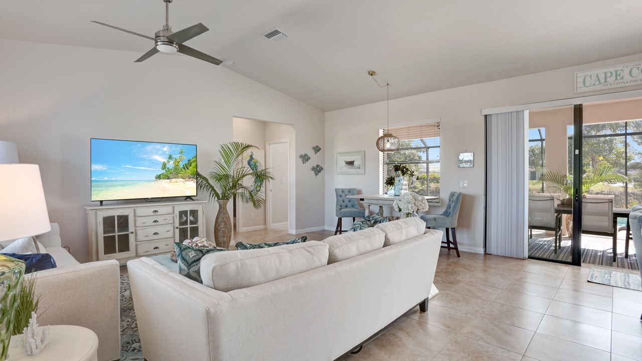 Photo of Livingroom in Pelican