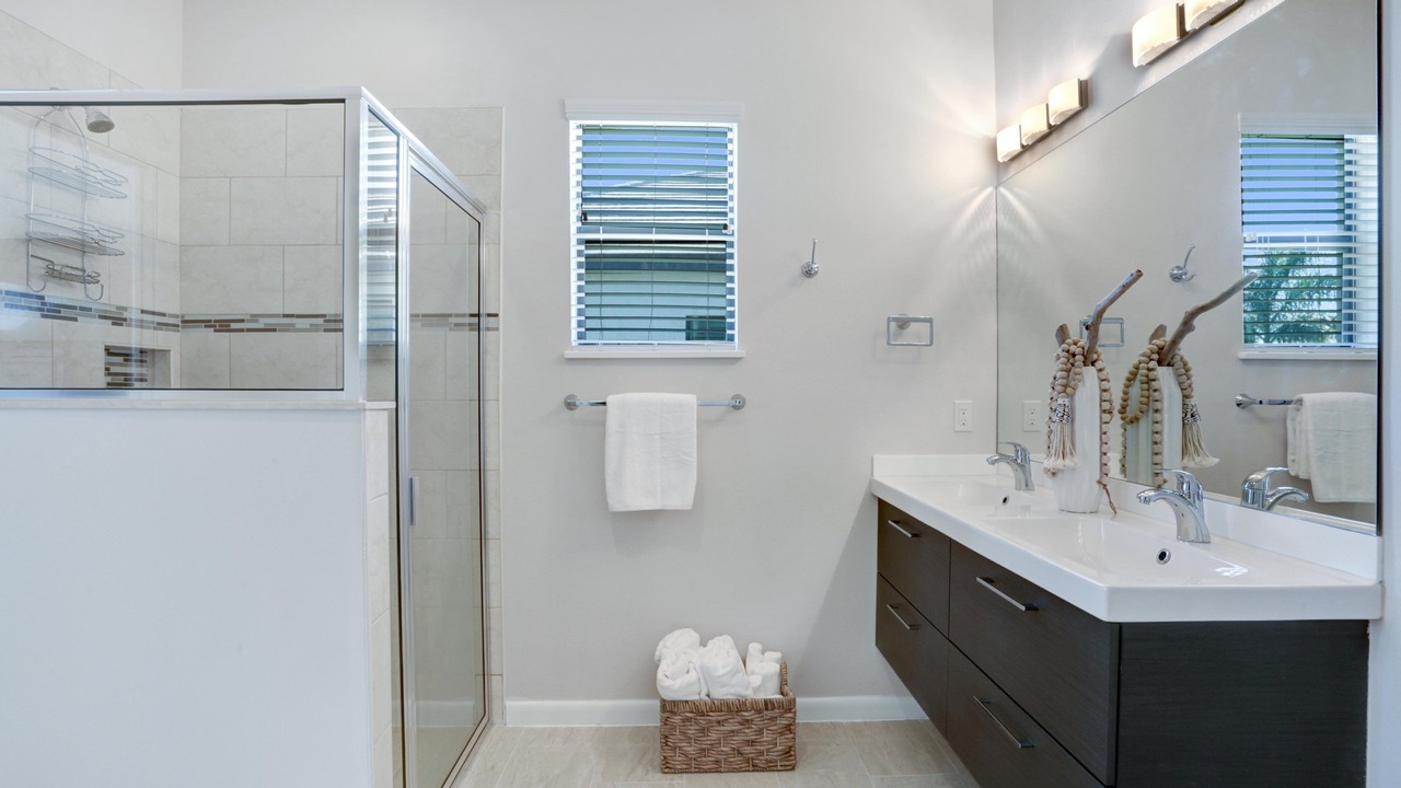 Photo of Bathroom in Pelican