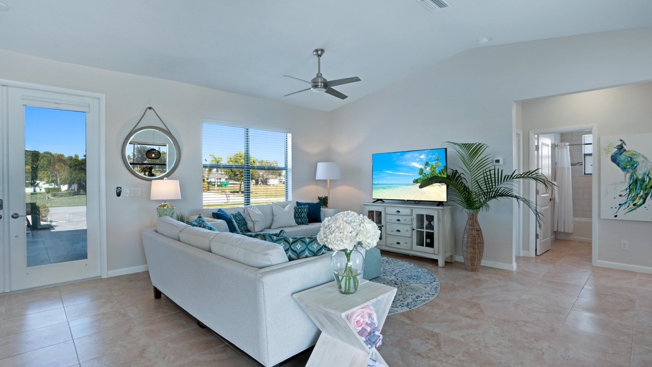 Photo of Livingroom in Pelican