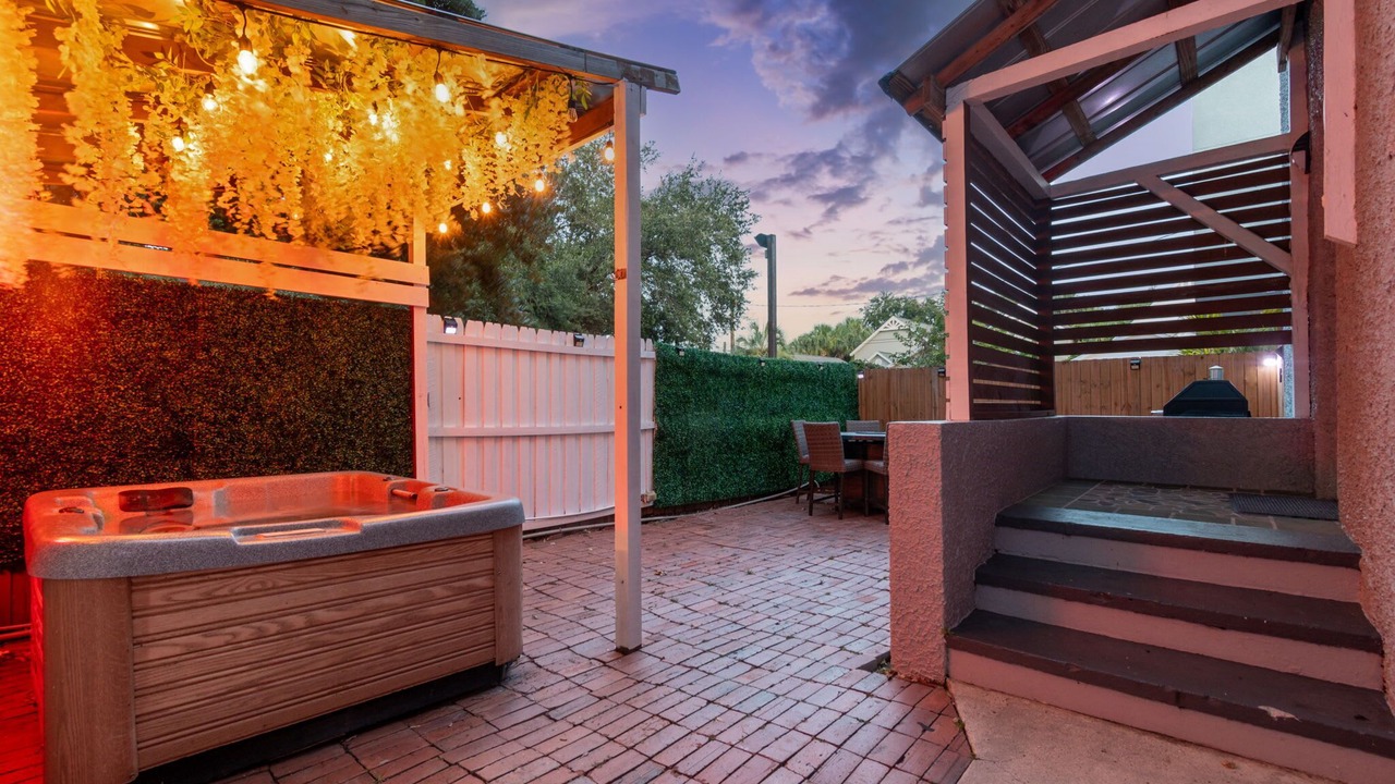 Photo of Patio Balcony in Crescent Lake