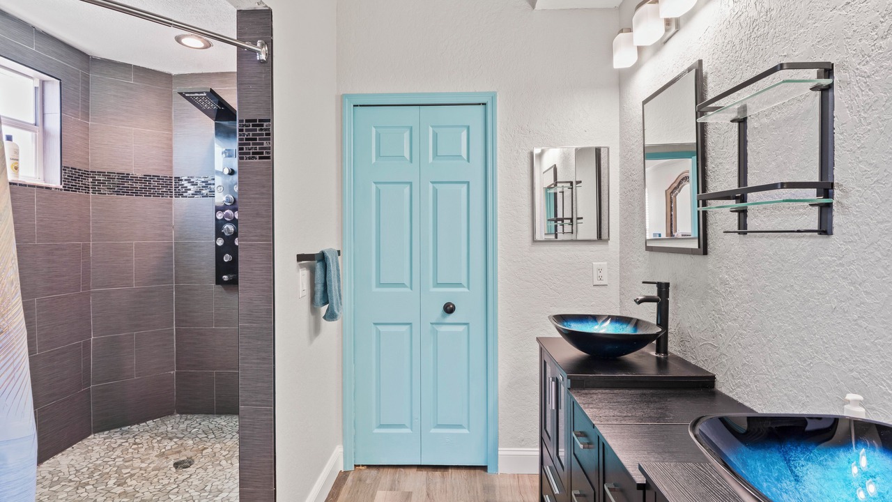 Photo of Bathroom in Hudson