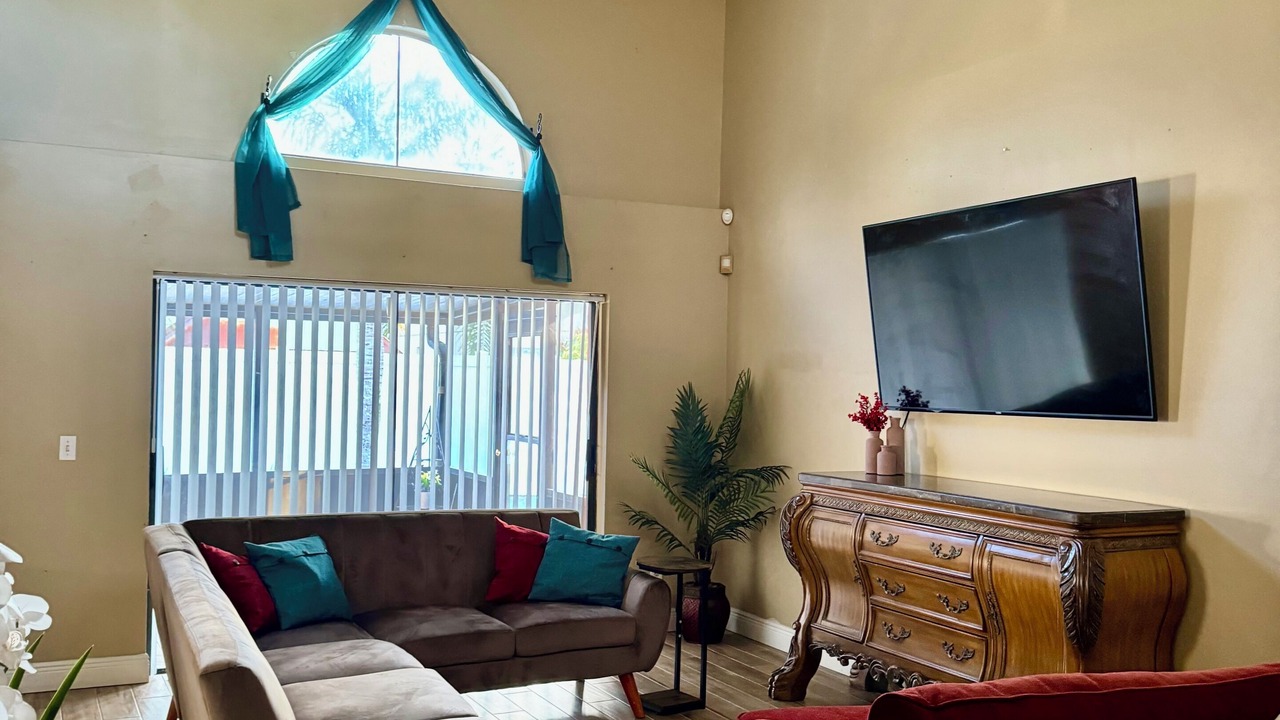Photo of Livingroom in Southeast Orlando