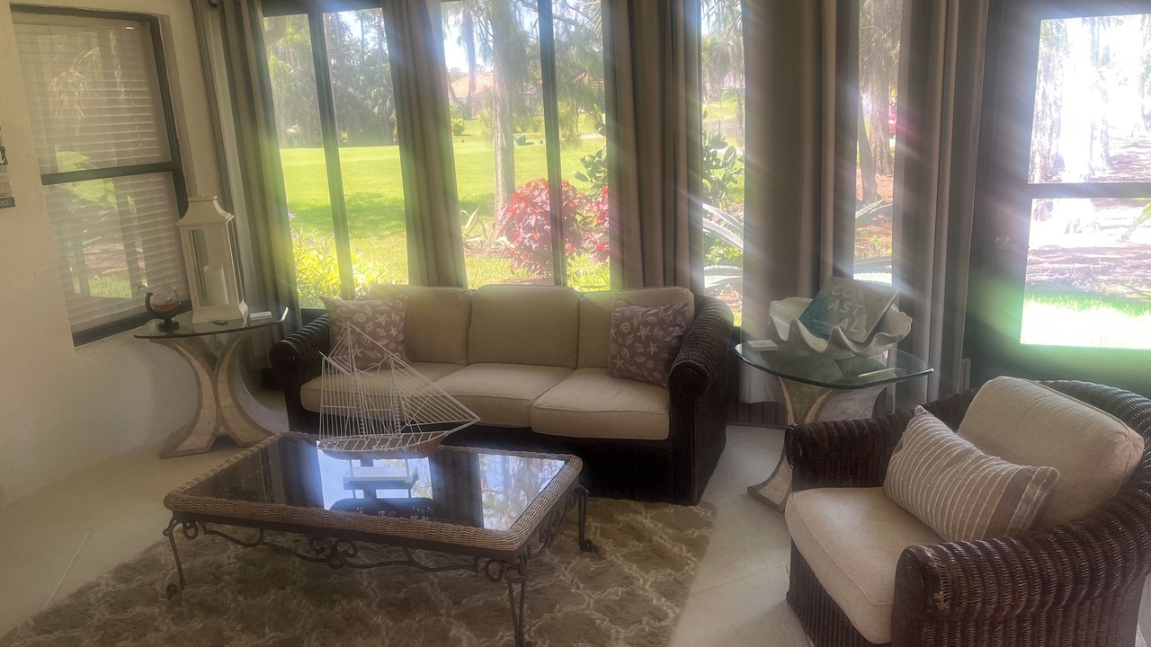Photo of Livingroom in Bonita Springs