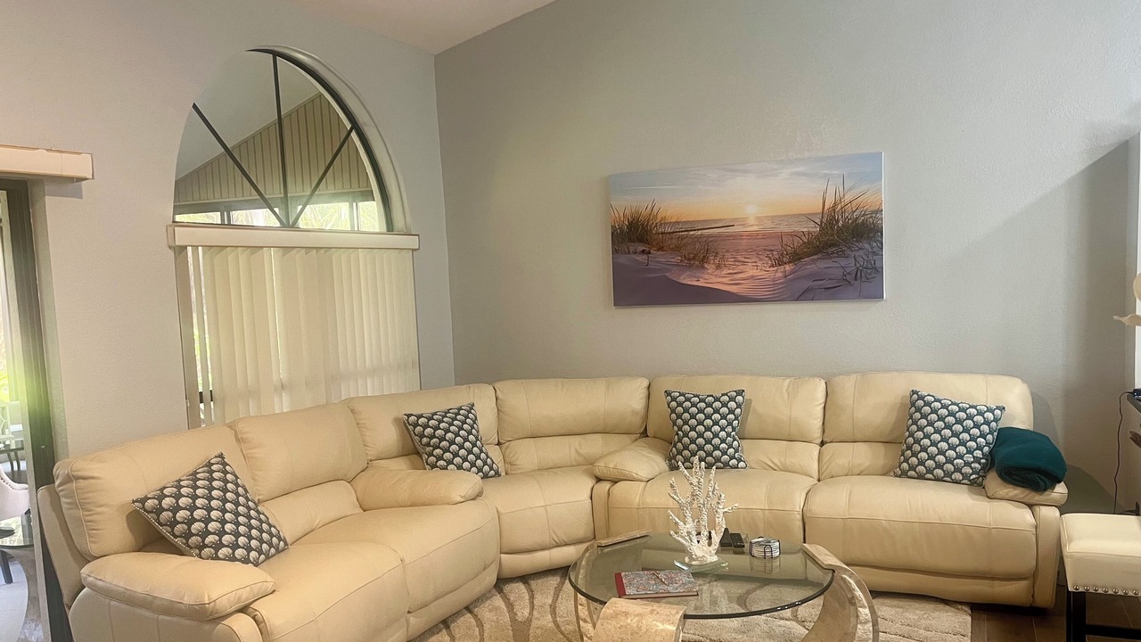 Photo of Livingroom in Bonita Springs