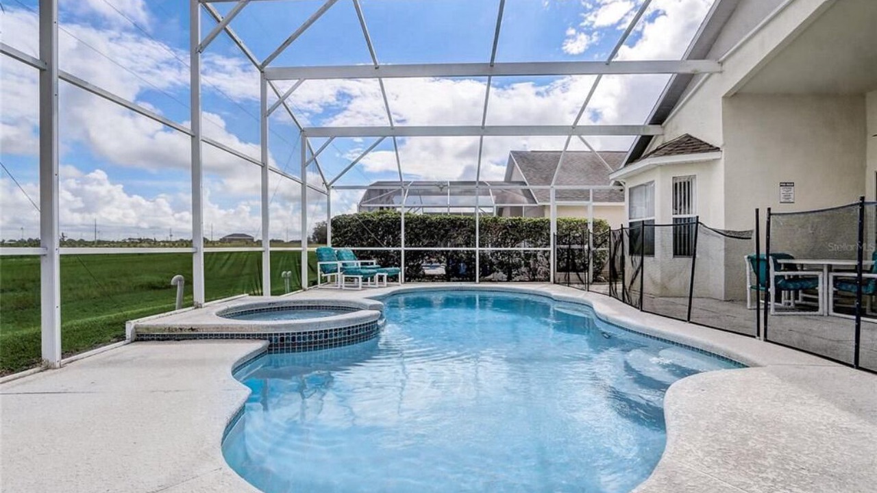 Photo of Outdoor in Westbury