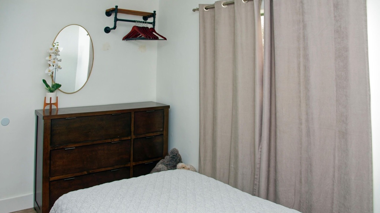 Photo of Bedroom in Miami Springs