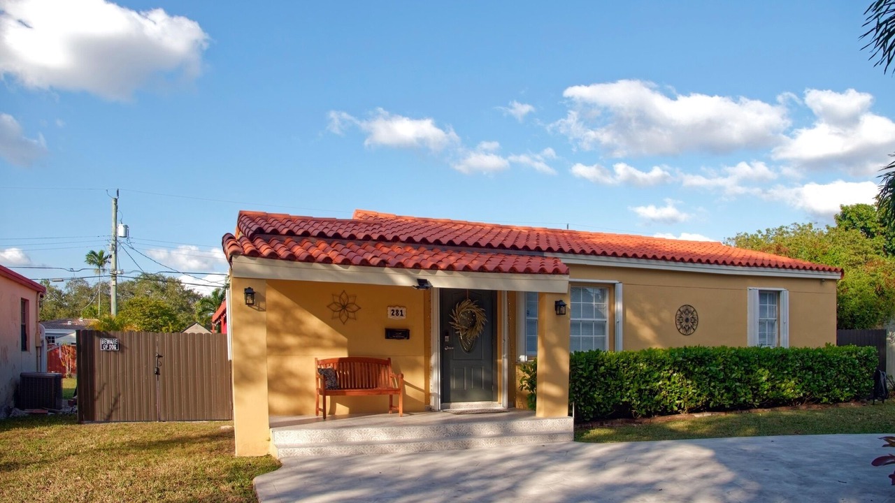 Photo of Outdoor in Miami Springs