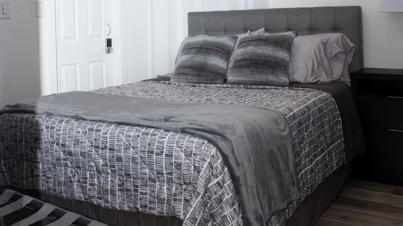 Photo of Bedroom in Miami Springs