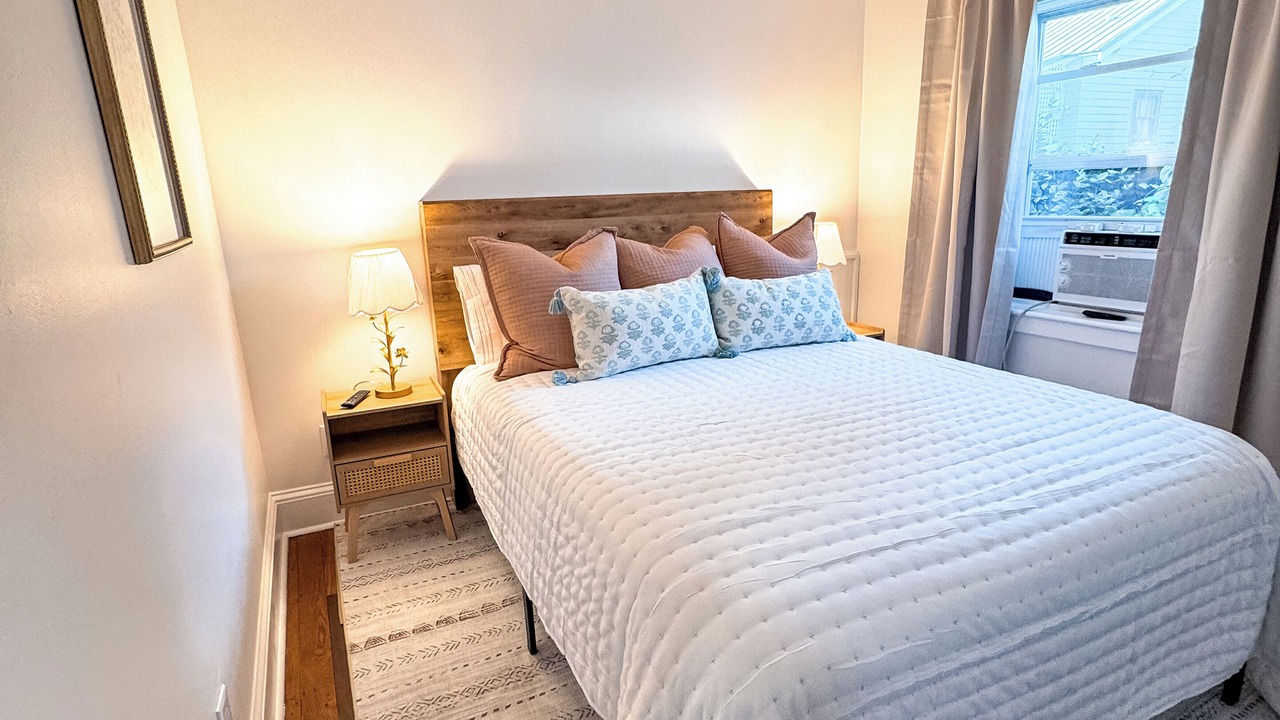 Photo of Bedroom in Downtown Historic District