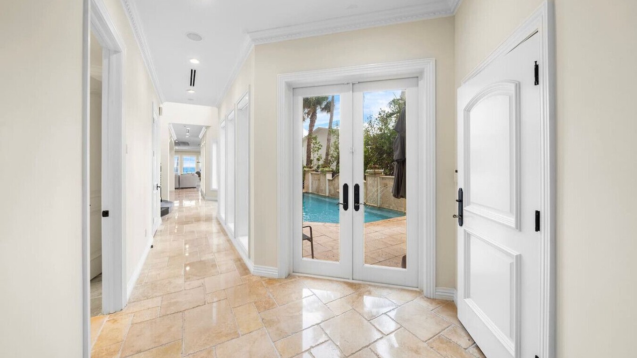 Photo of Outdoor in Lauderdale Beach
