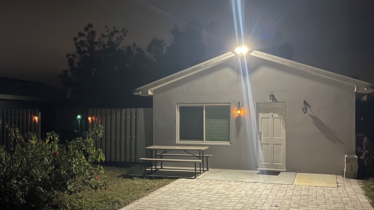 Photo of Outdoor in Warm Mineral Springs