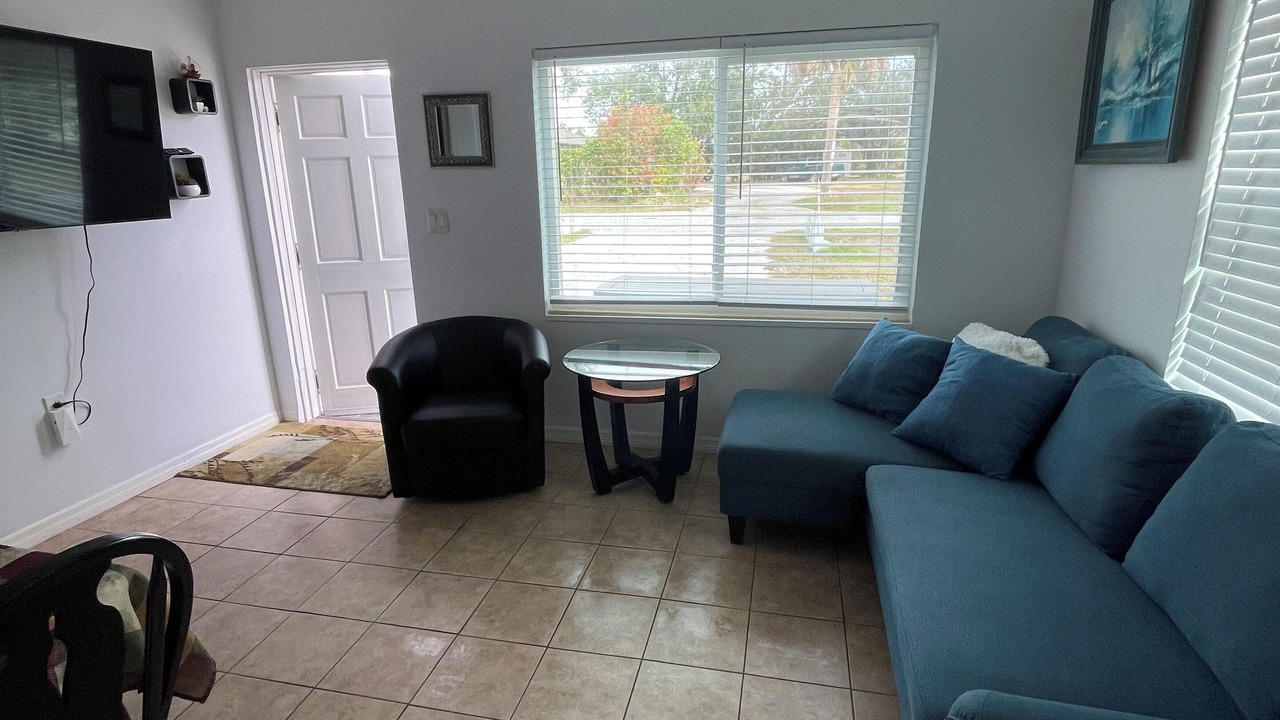 Photo of Livingroom in Warm Mineral Springs