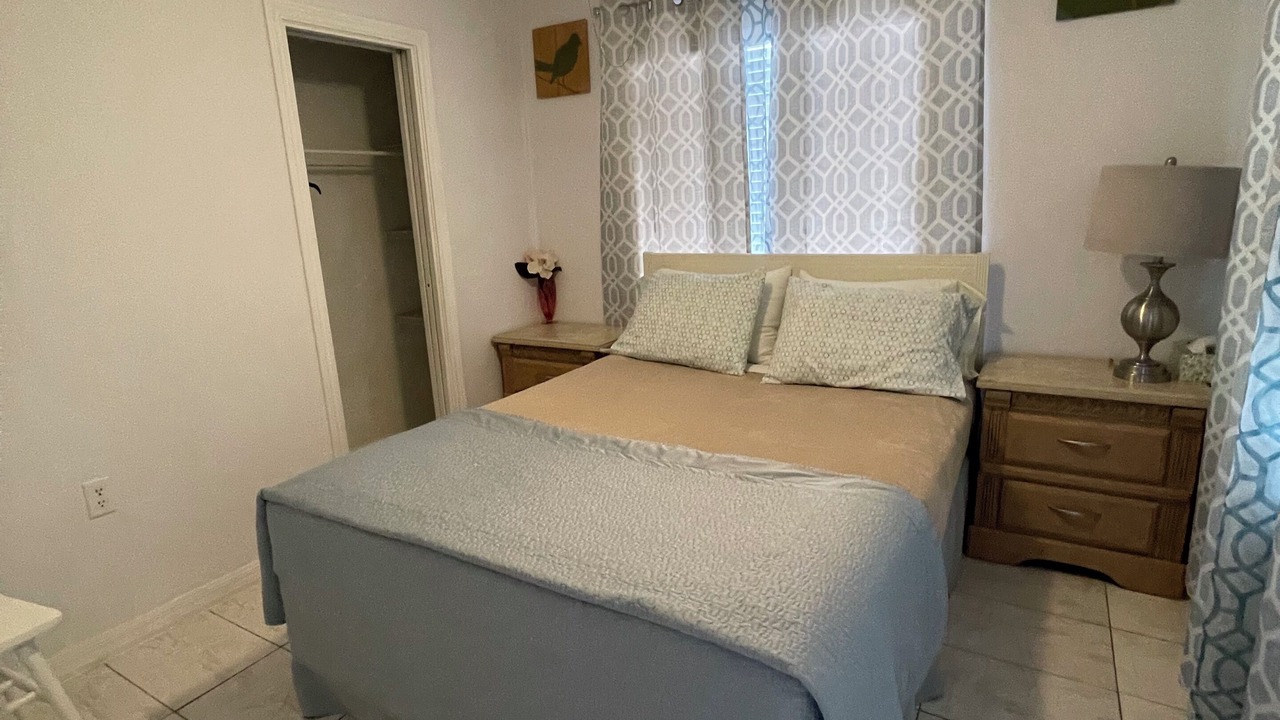 Photo of Bedroom in Warm Mineral Springs