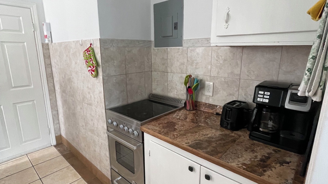 Photo of Kitchen in Warm Mineral Springs