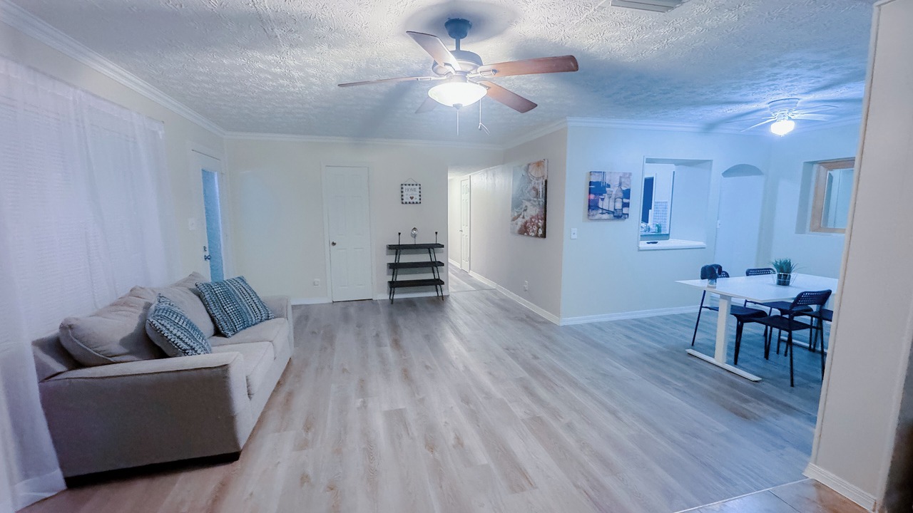 Photo of Livingroom in Arlington