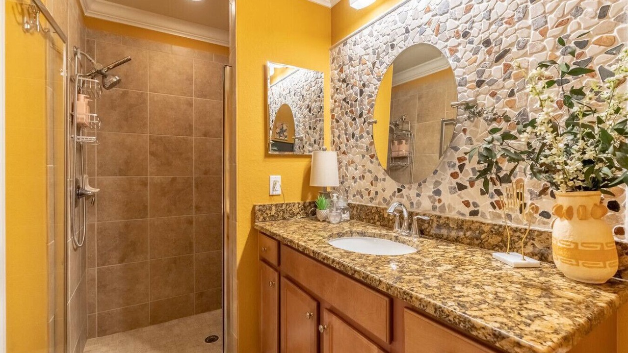 Photo of Bathroom in Naples