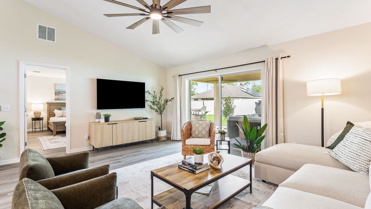 Photo of Livingroom in Summerfield
