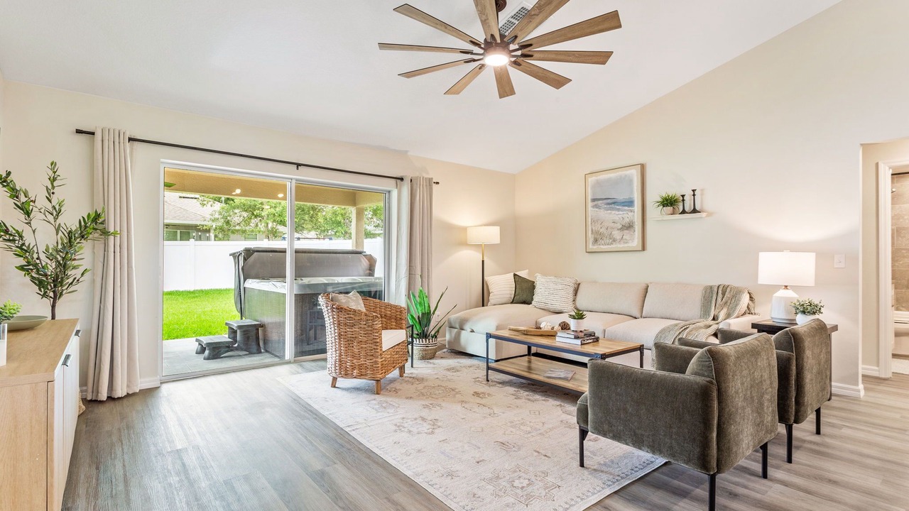 Photo of Livingroom in Summerfield