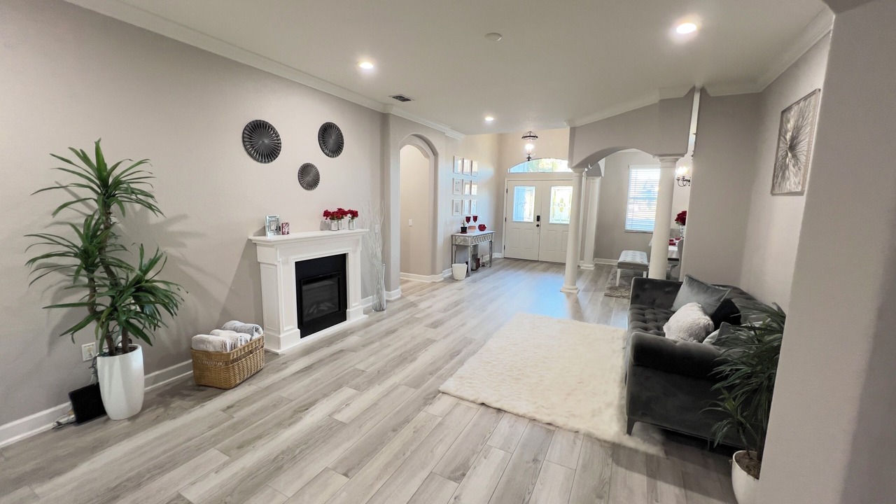Photo of Livingroom in Nichols