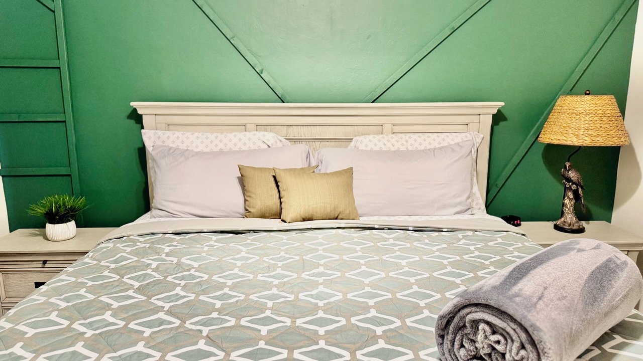 Photo of Bedroom in River Hall