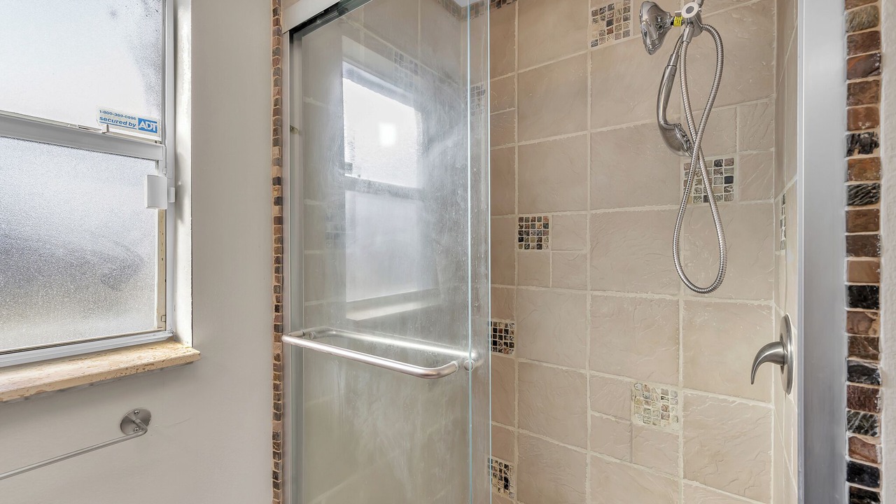 Photo of Bathroom in Fairvilla