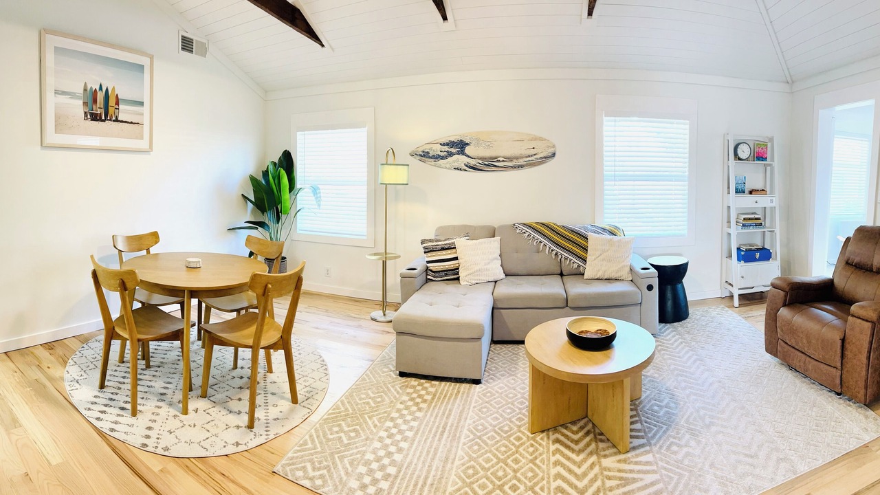 Photo of Livingroom in River District
