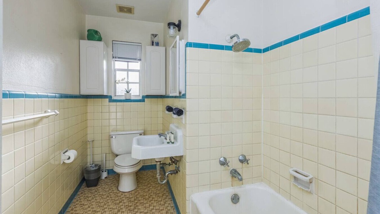 Photo of Bathroom in Crescent Lake
