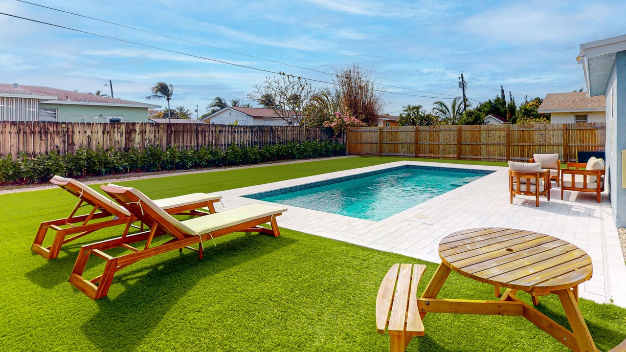 Photo of Outdoor in Lantana
